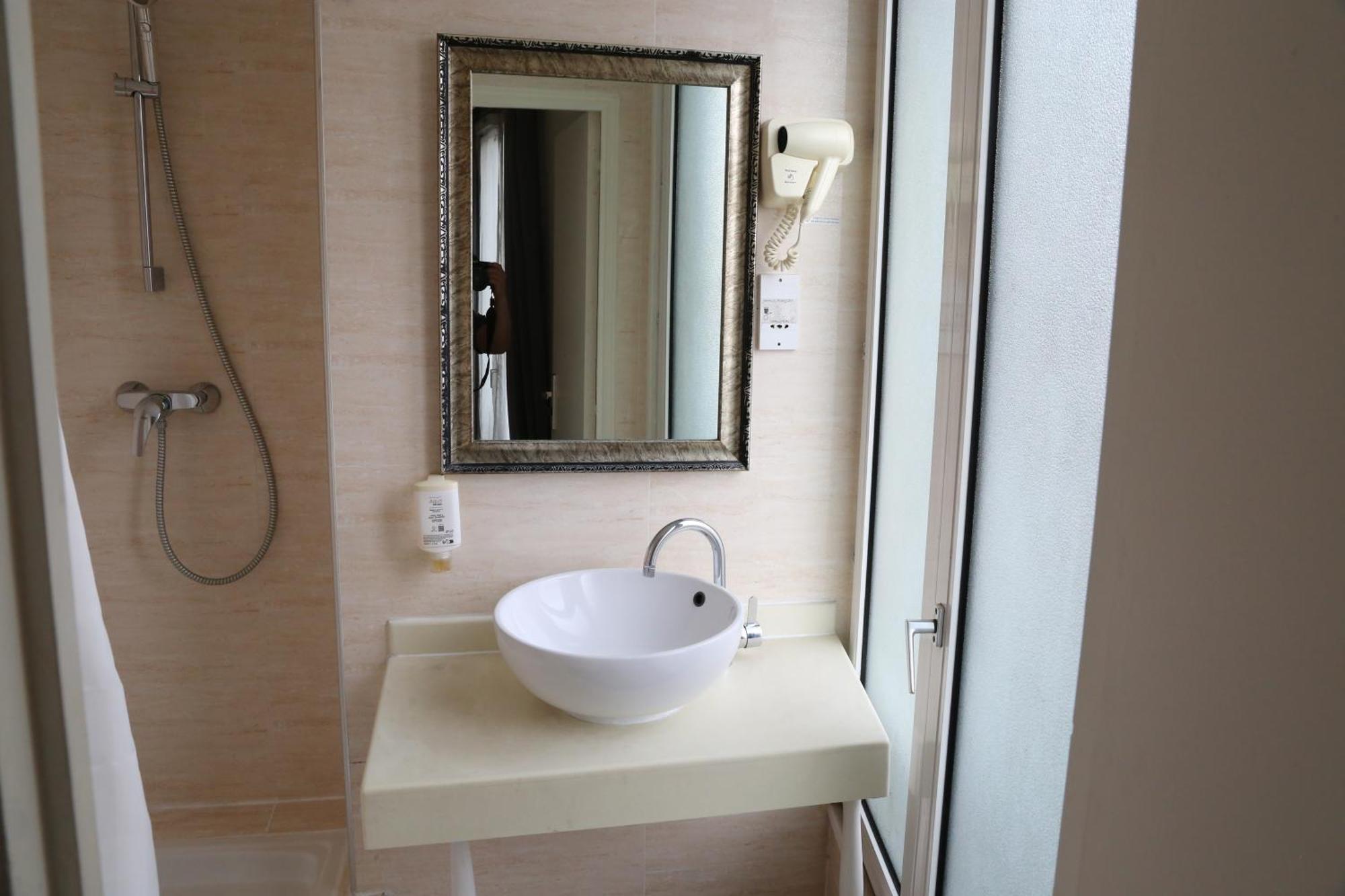Hotel Princesse Isabelle Пюто Экстерьер фото