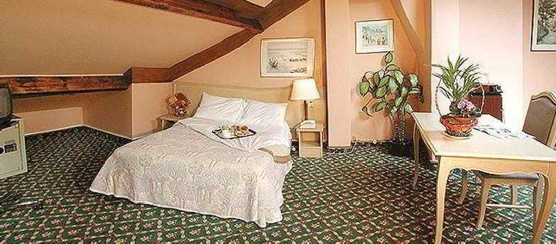 Hotel Princesse Isabelle Пюто Экстерьер фото