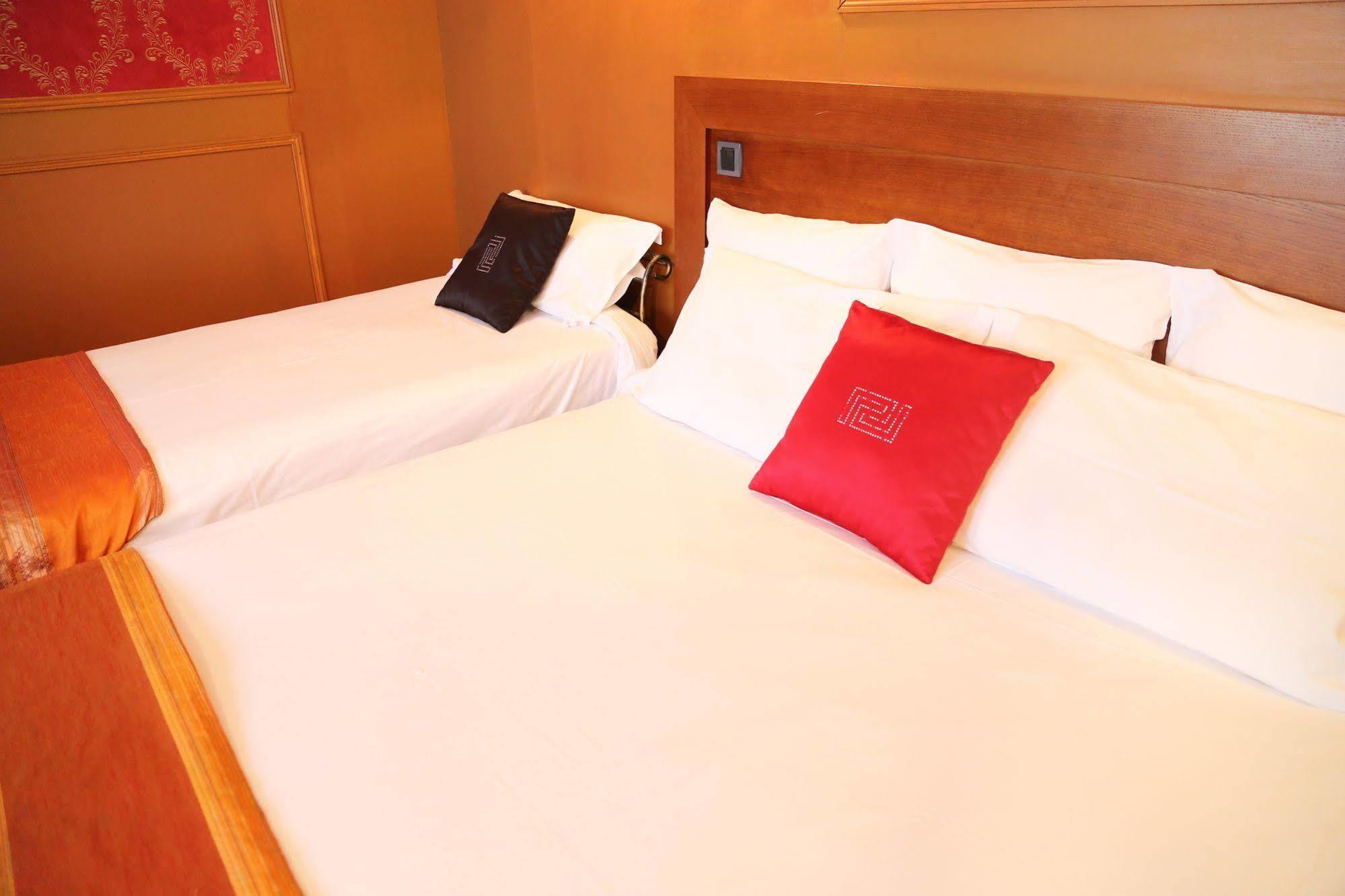 Hotel Princesse Isabelle Пюто Экстерьер фото
