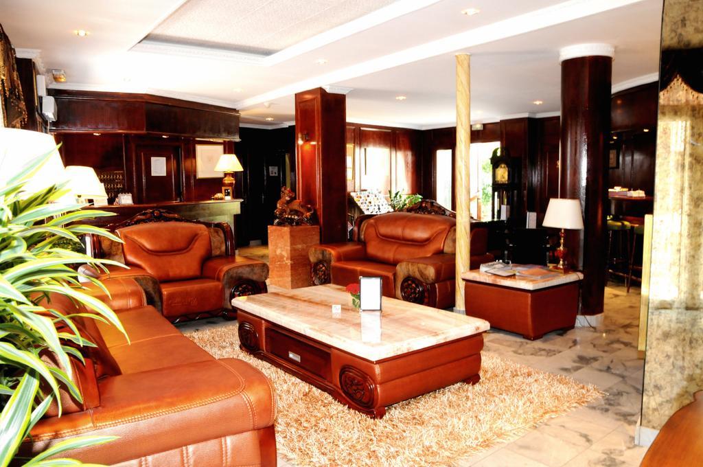 Hotel Princesse Isabelle Пюто Экстерьер фото